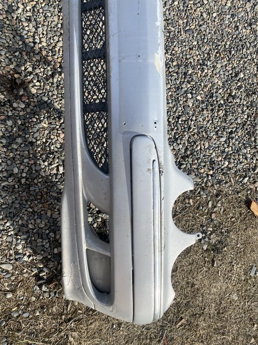 Передний бампер на мерс W210