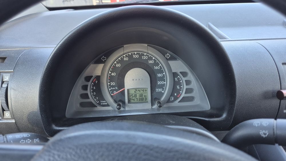 Volkswagen FOX 2006 benzină, 905 € — imagine 4