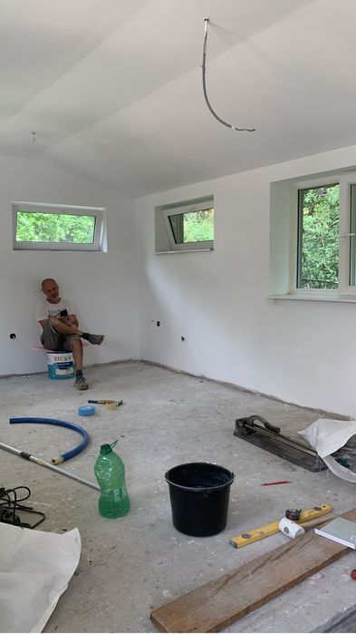 Executăm lucrări complete de amenajări interioare pentru apartamente, case și spații comerciale, cu seriozitate, calitate și atenție !