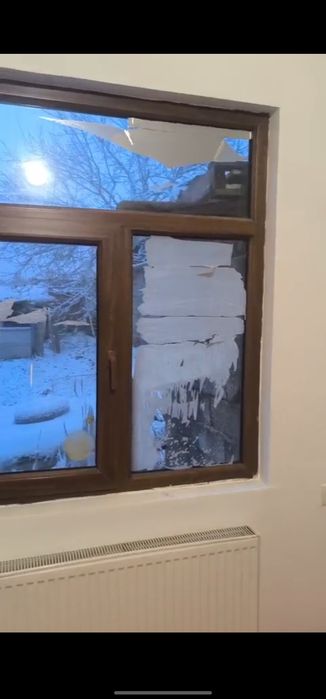 Ижарага уй берилади  назарбек  3 хона  250& лубойга