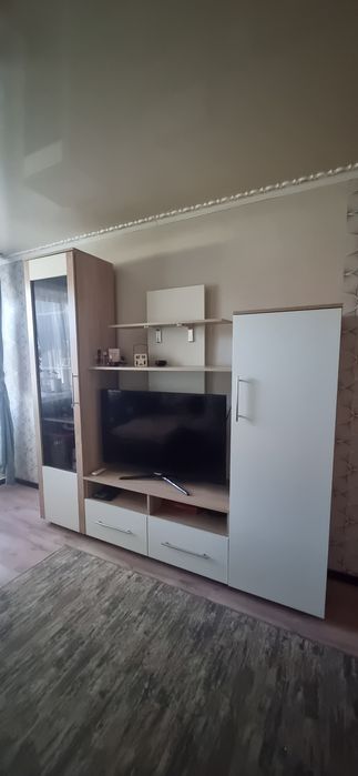 Продам стенку в зал/гостиную