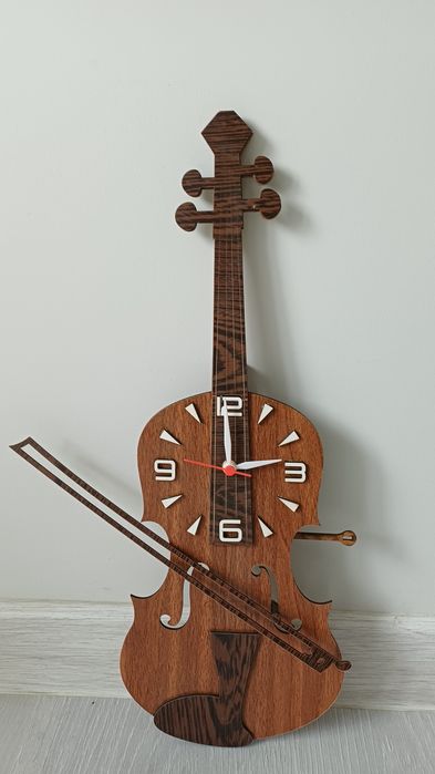 Продам часы настенные