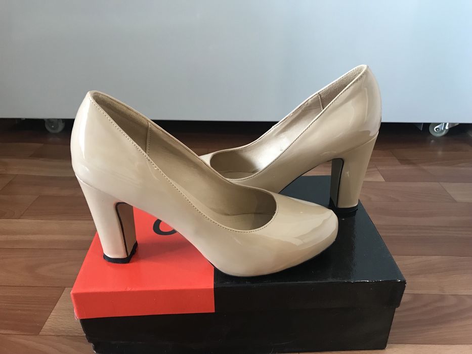 Женские туфли