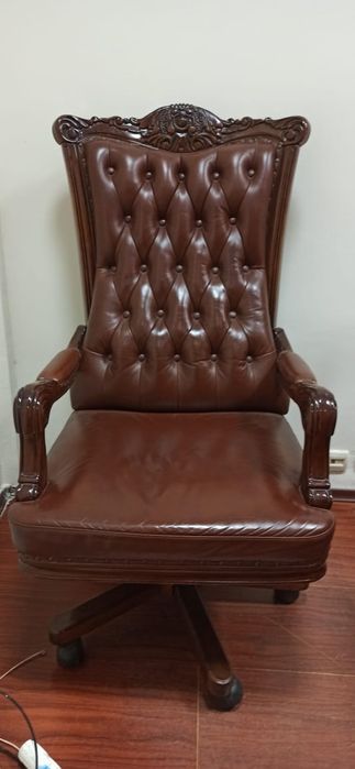 продам офисная мебель. кресло, стол, шкафы