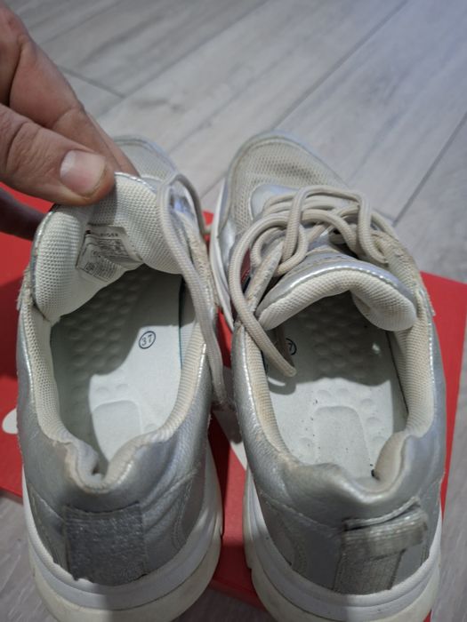 Adidași Tommy Hilfiger