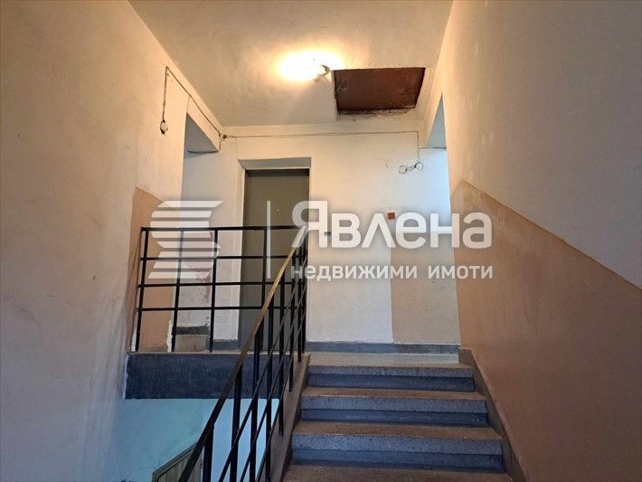 Дава се под наем Едностаен апартамент в Ямбол, Васил Левски - 24 кв.м за 128 € - Снимка #3