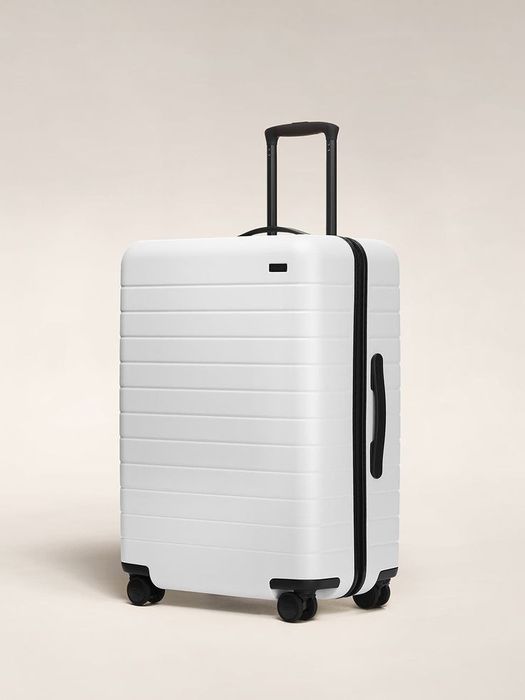 Чемодан средний размер M