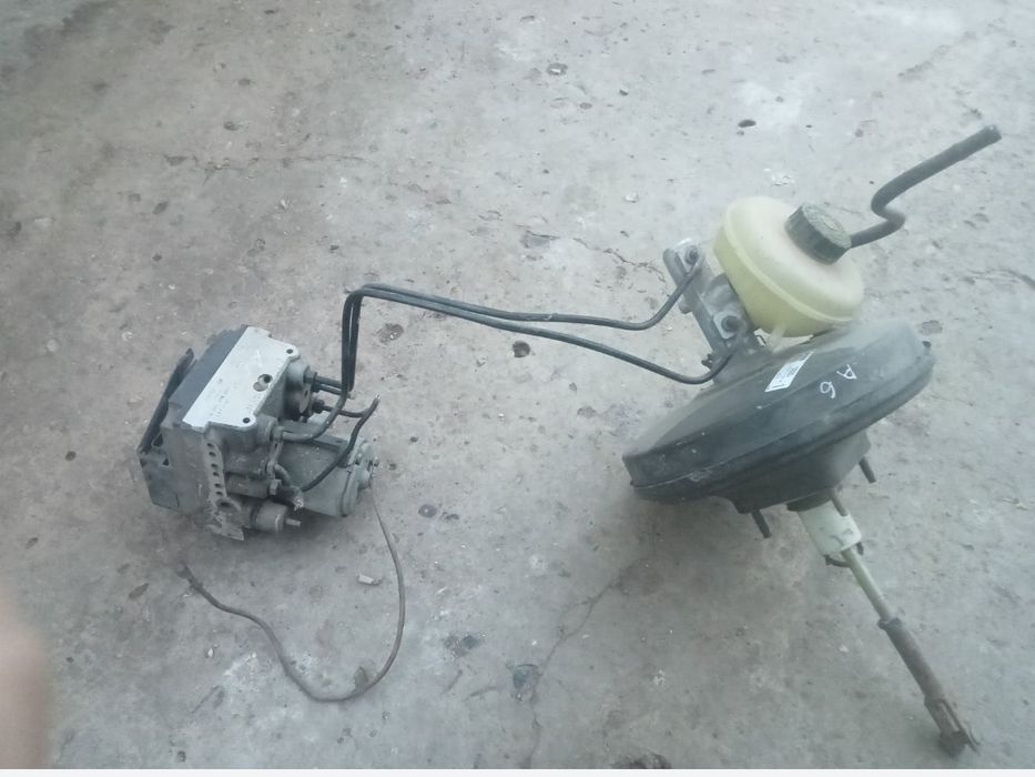 Запчасти на Ауди с4