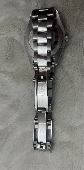 Rolex Sky Dweller 42 mm