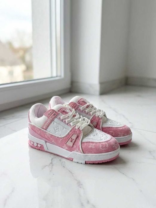 Adidasi LV Trainers Roz - Sneakersi Fete Premium - Full Box