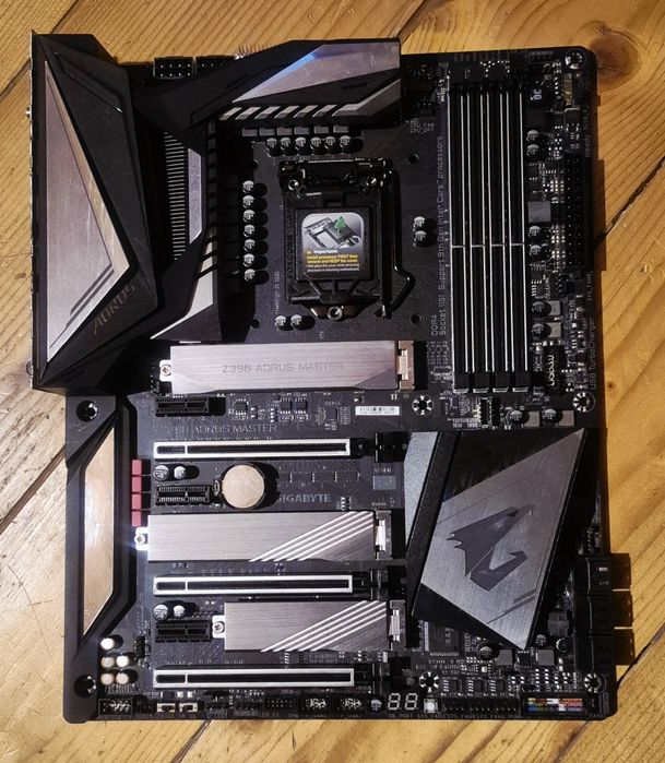 Placa baza gaming Z390 AORUS MASTER 1151