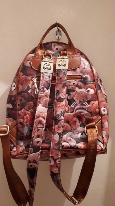 СРОЧНО Продается  Кожаный водонепроницаемый брендовый рюкзак