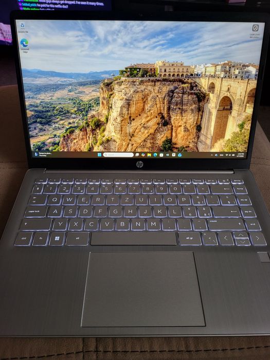 HP 4G LTE Laptop 14 инча отличен