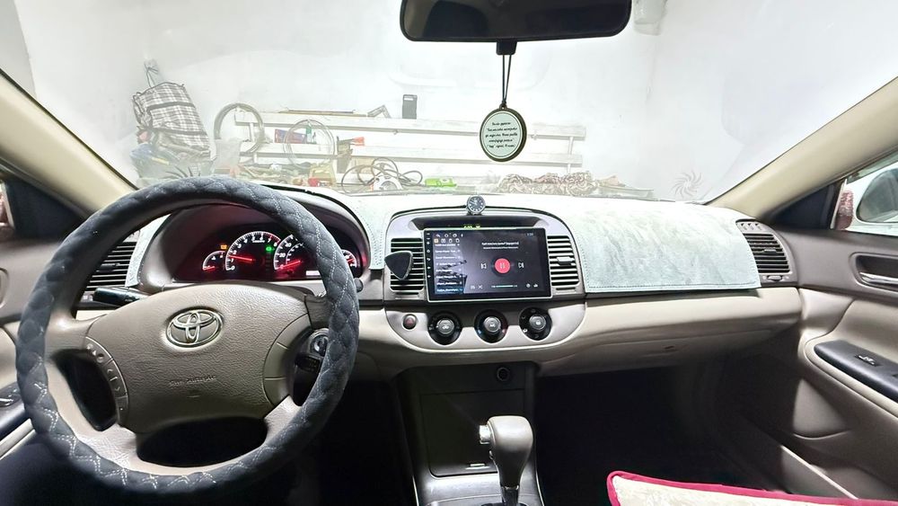 Автомашина камри 35