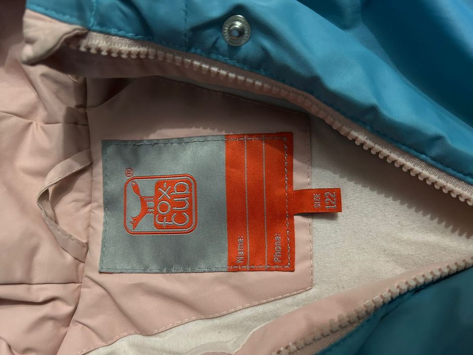 Продам куртку для девочки