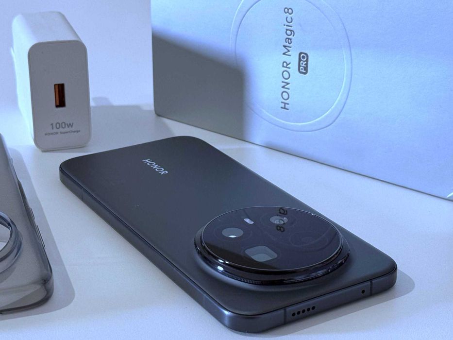 Бартер! Като НОВ! Honor Magic 8 Pro 1TB/16GB Black (Черен) Глобален.