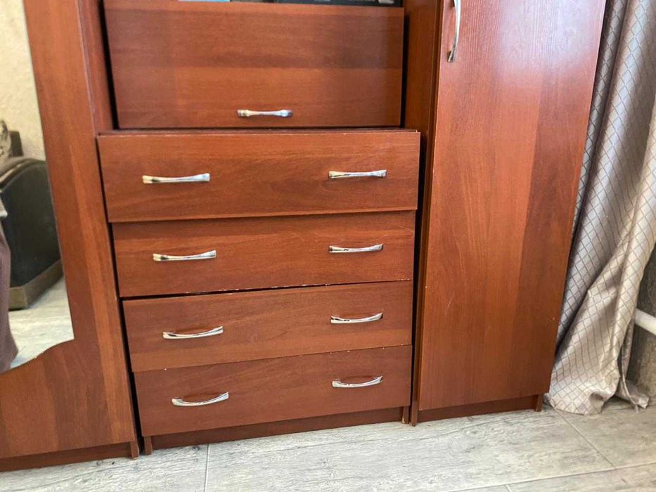 Продам продам шкаф