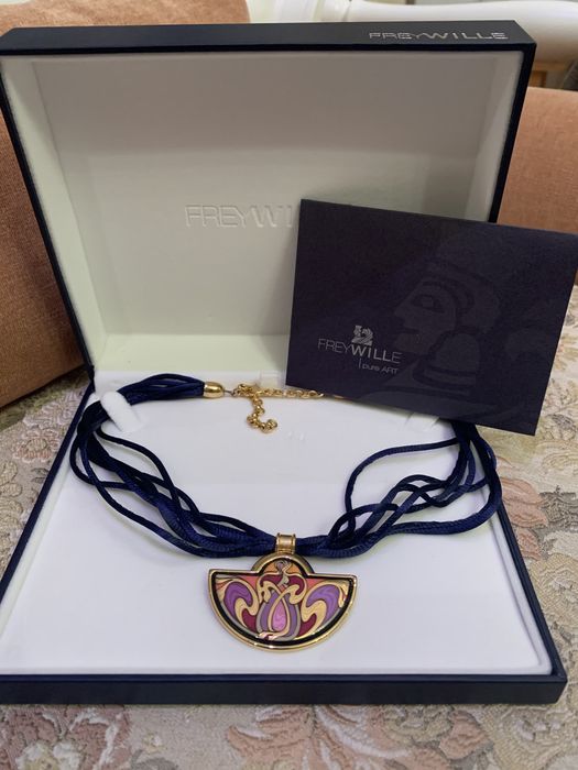 Frey Wille ювелирная бижутерия с Эмалью и позолоченным покрытием