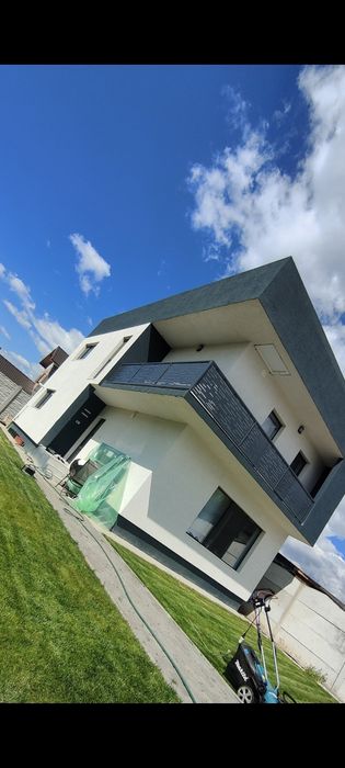 Casă modernă Primăverii