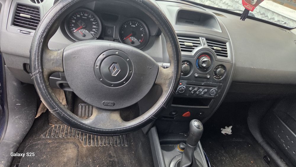 Vand Renault Megane Break  anul 2005