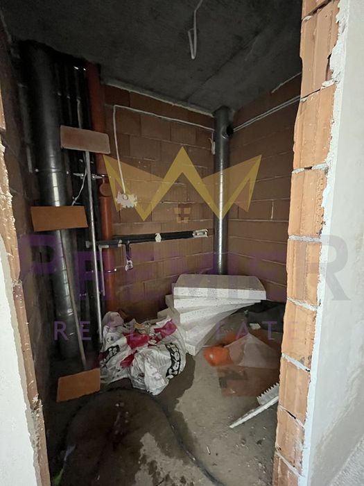 Продава се Четиристаен апартамент в София, Полигона - 140 кв.м за 2079 €/кв.м - Снимка #11