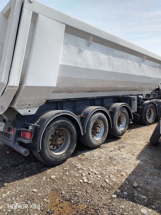 Тонар прицеп сотилади