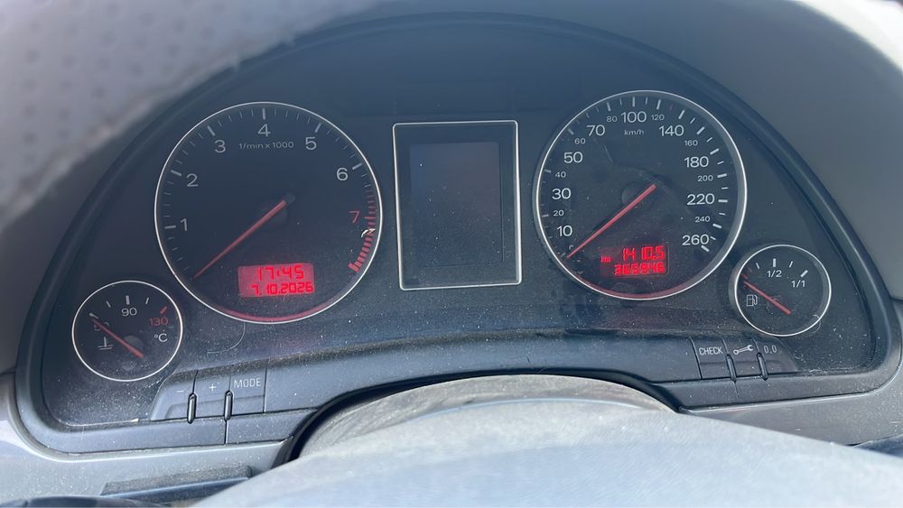 AUDI A4 2001 — imagine 3