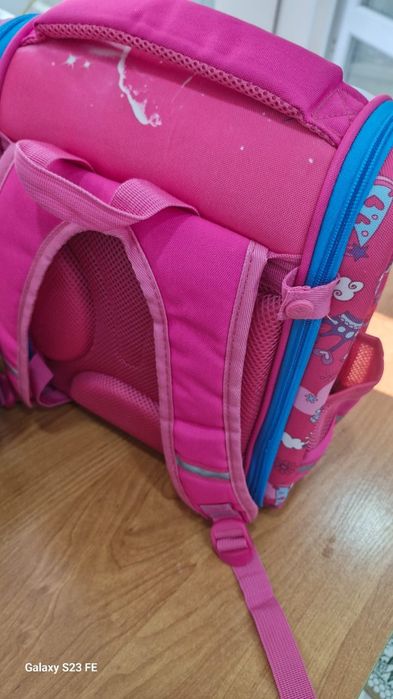 Почти новая сумка для школы