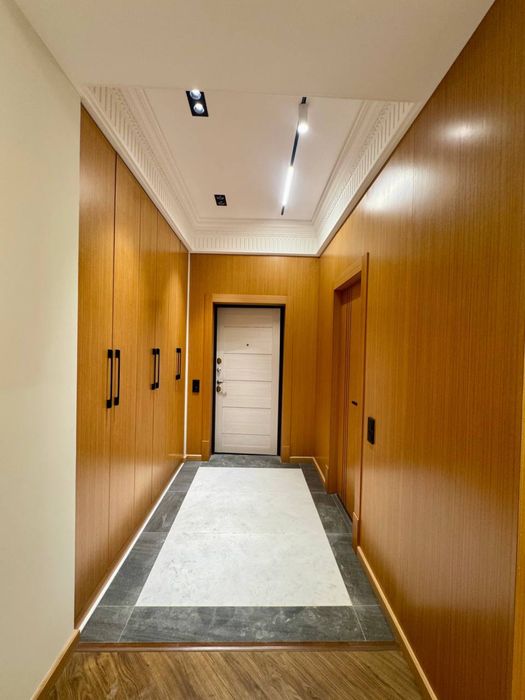 Продается Шикарная двушка, оцените!! 3й этаж. 64м2. Багишамал Сити.