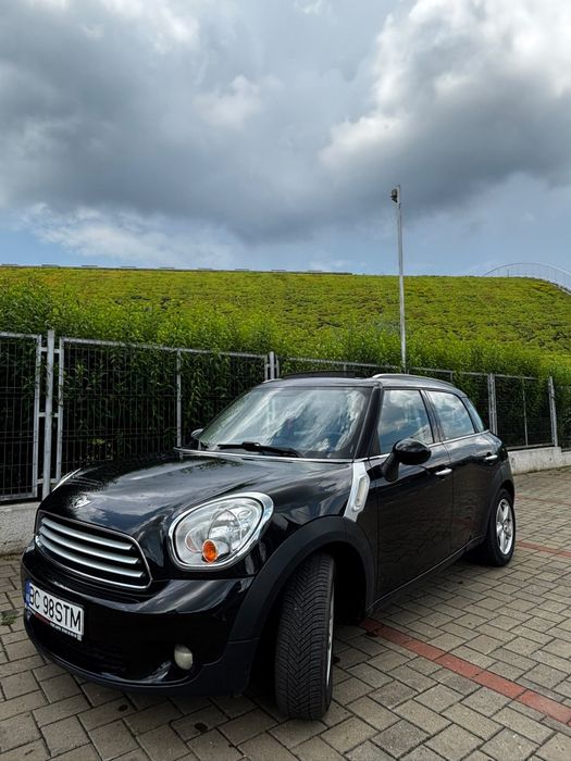 Mini Cooper Countryman.