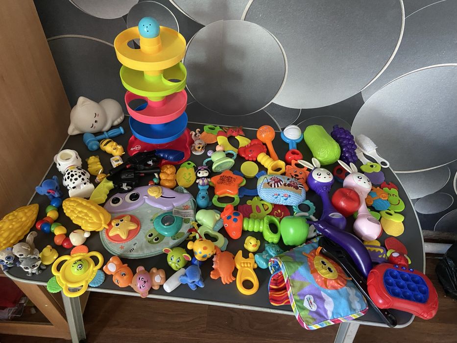 Большой пакет игрушек для малышей