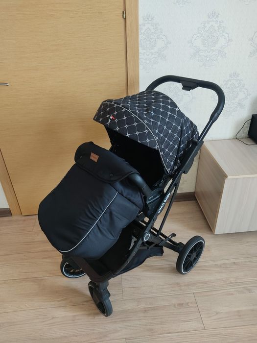 Коляска прогулочная