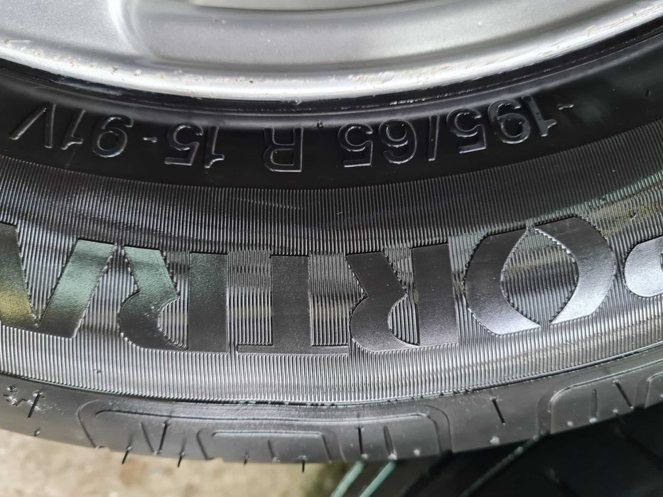 Летни гуми 195 65 15 с лети джанти 5х112