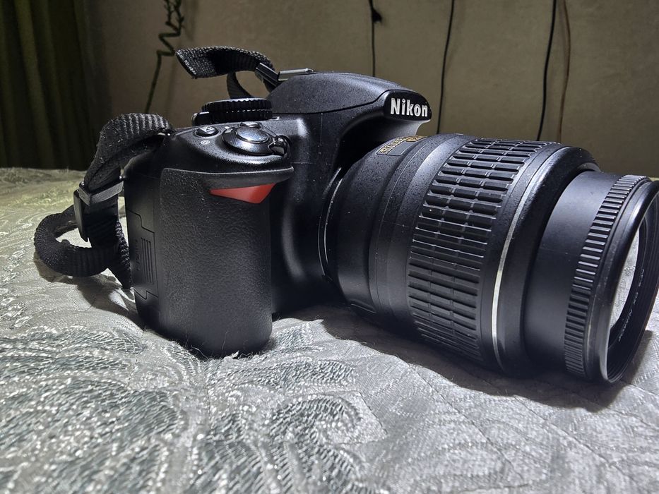 Фотоаппарта Nikon D3100