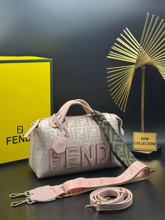 Стилна дамска чанта