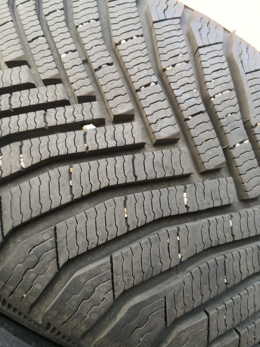 235 45 18 цола гуми като нови Michelin dot 25 4 броя