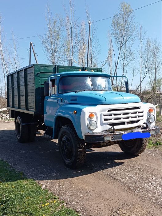 ЗИЛ 130 sotiladi