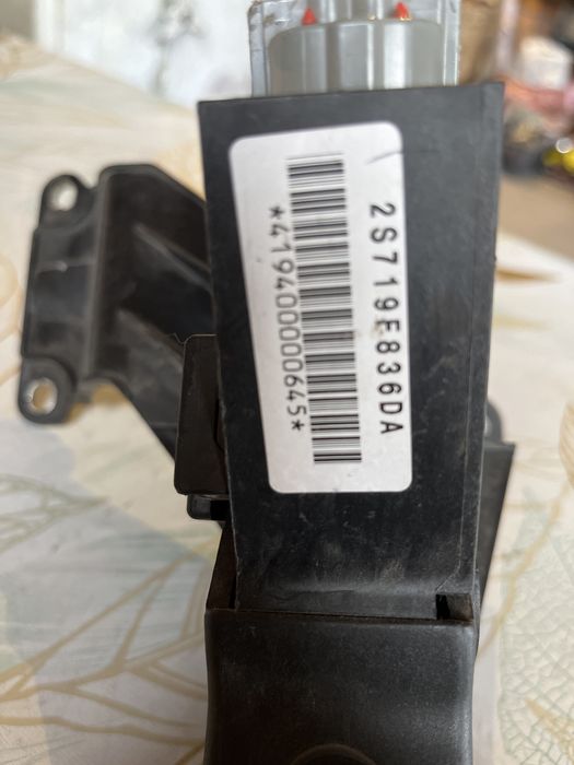 Педаль газа Форд Мондео 3