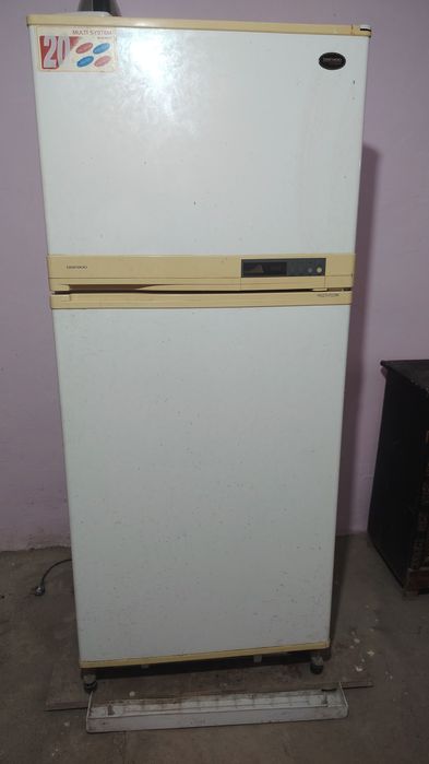 Холаденник Dewwo