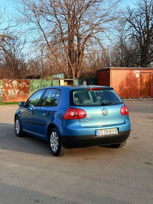 Vand VW Golf 5 1.6 benzina,2006,144270 km reali,stare f buna.