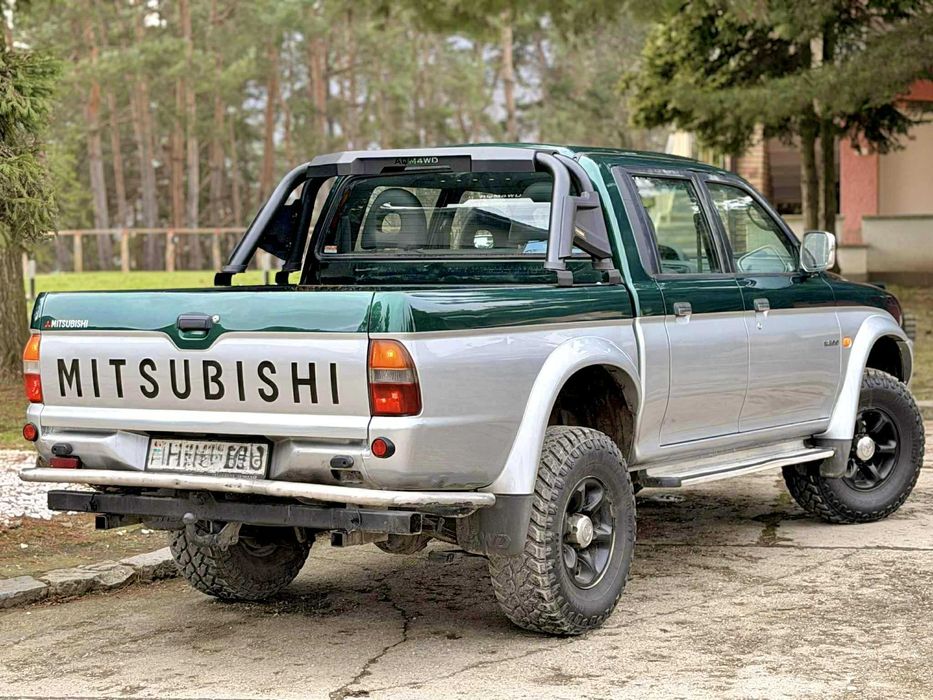 - Impecabil Mitsubishi L200 2.5D-iD POMPA CLASICA