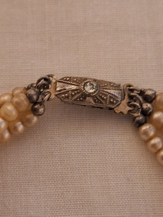 1940 перлени колиета с сребърни закопчалки