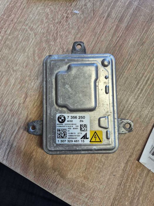 Баласт модул за ксеноннови фарове на BMW E82 F25 E92 E93 E70 F12