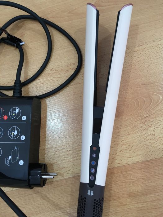 Dyson утюжок (Фен)