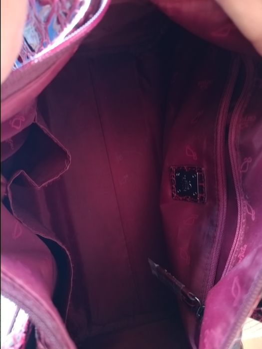 Дамска лачена чанта CARPISA