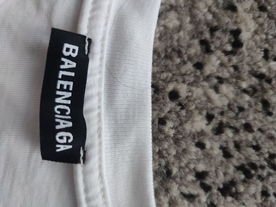 Tricou Balenciaga