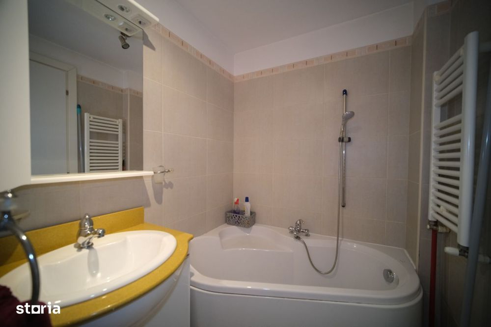 2 camere Centru, frumos amenajat, 650 EUR