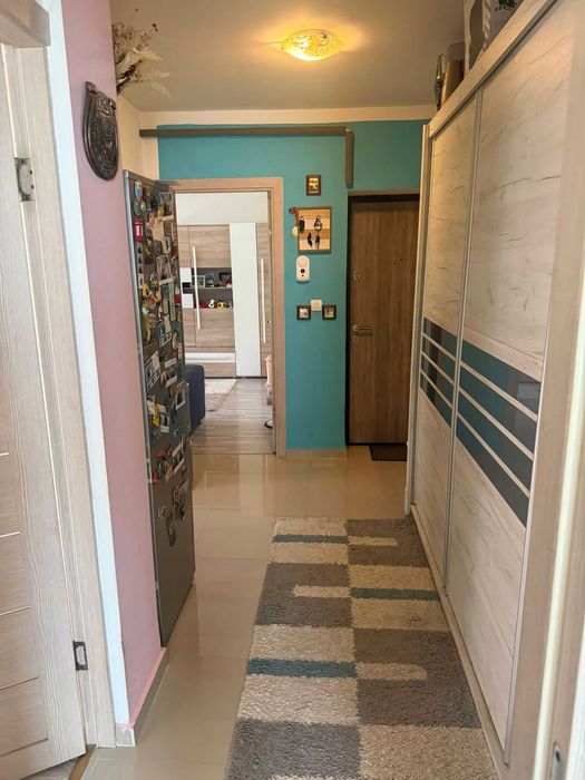 Vand apartament 2 camere decomandat