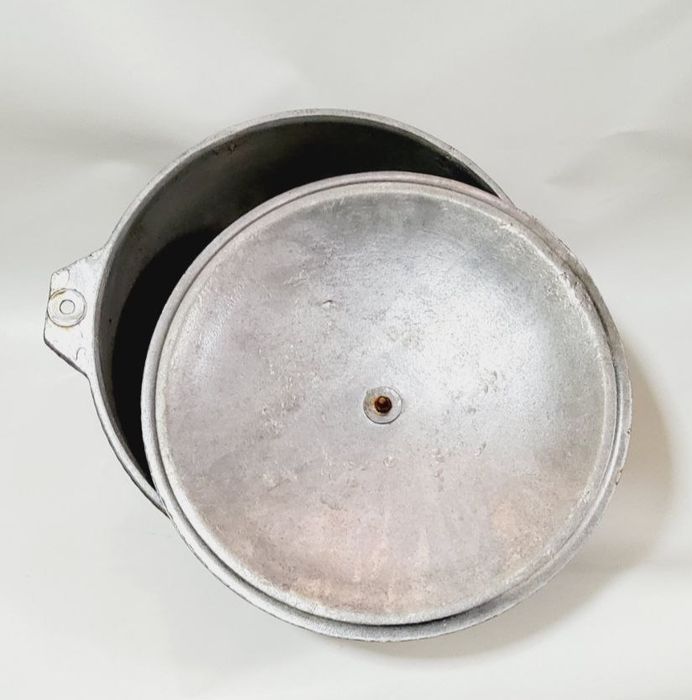 Казан чугунный 8 литров