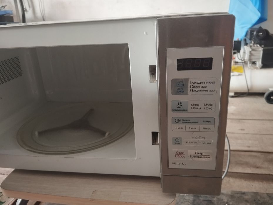 Микроволновая печь